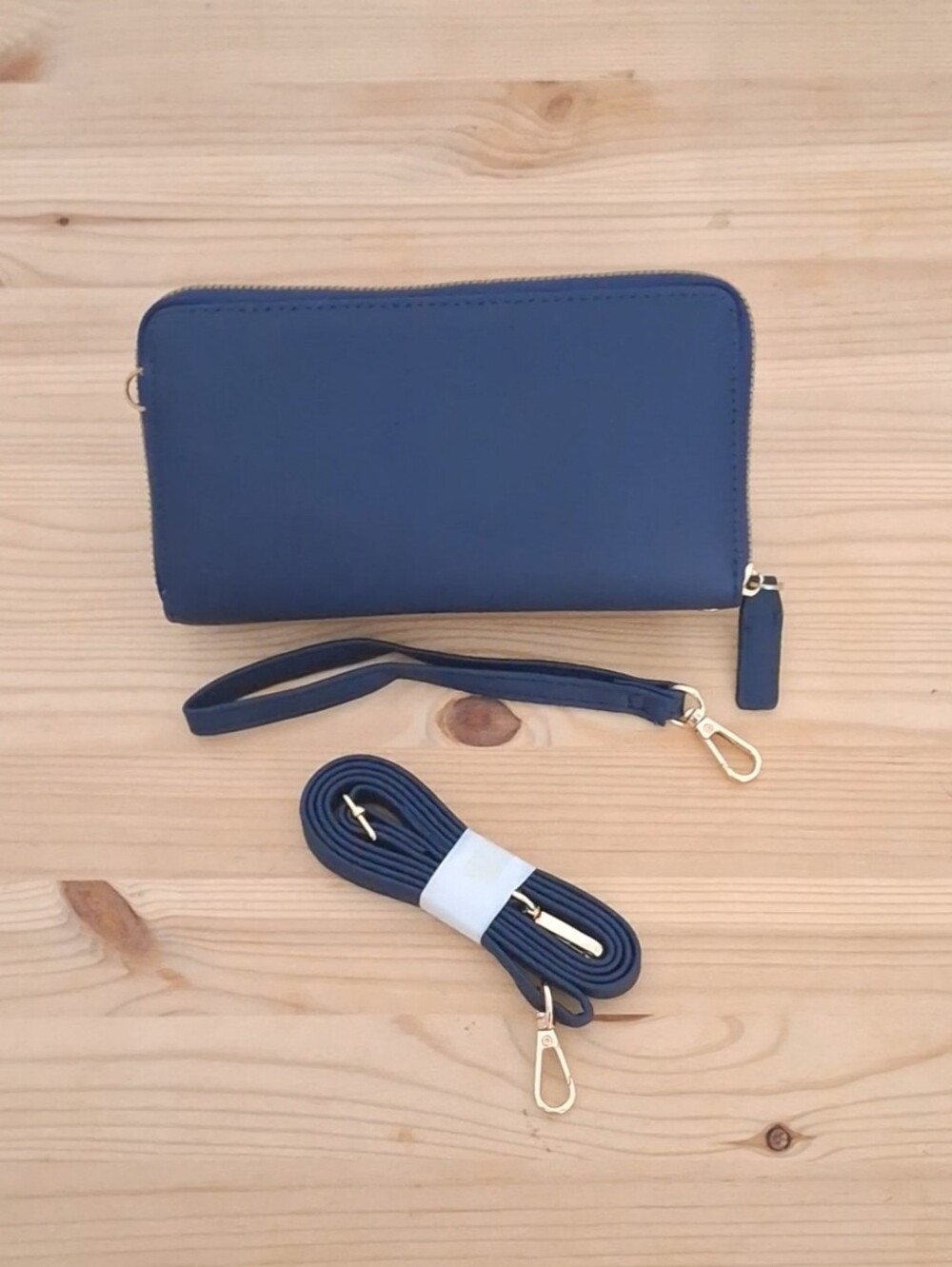 NWOT Blue Wristlet/Crossbody Clutch